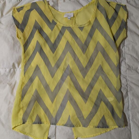 Sheer Women's medium Grey and Yellow Chevron Blouse with open back EUC - Picture 2 of 6